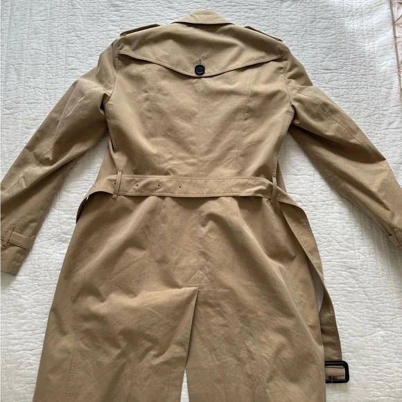 Burberry Prorsum Women’s Trench Coat